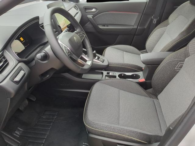 Renault Captur (10/2025, Benzin)