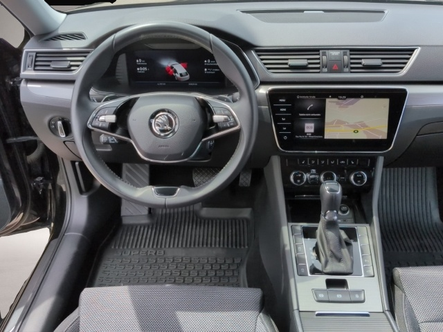 Skoda Superb (06/2023, Diesel)