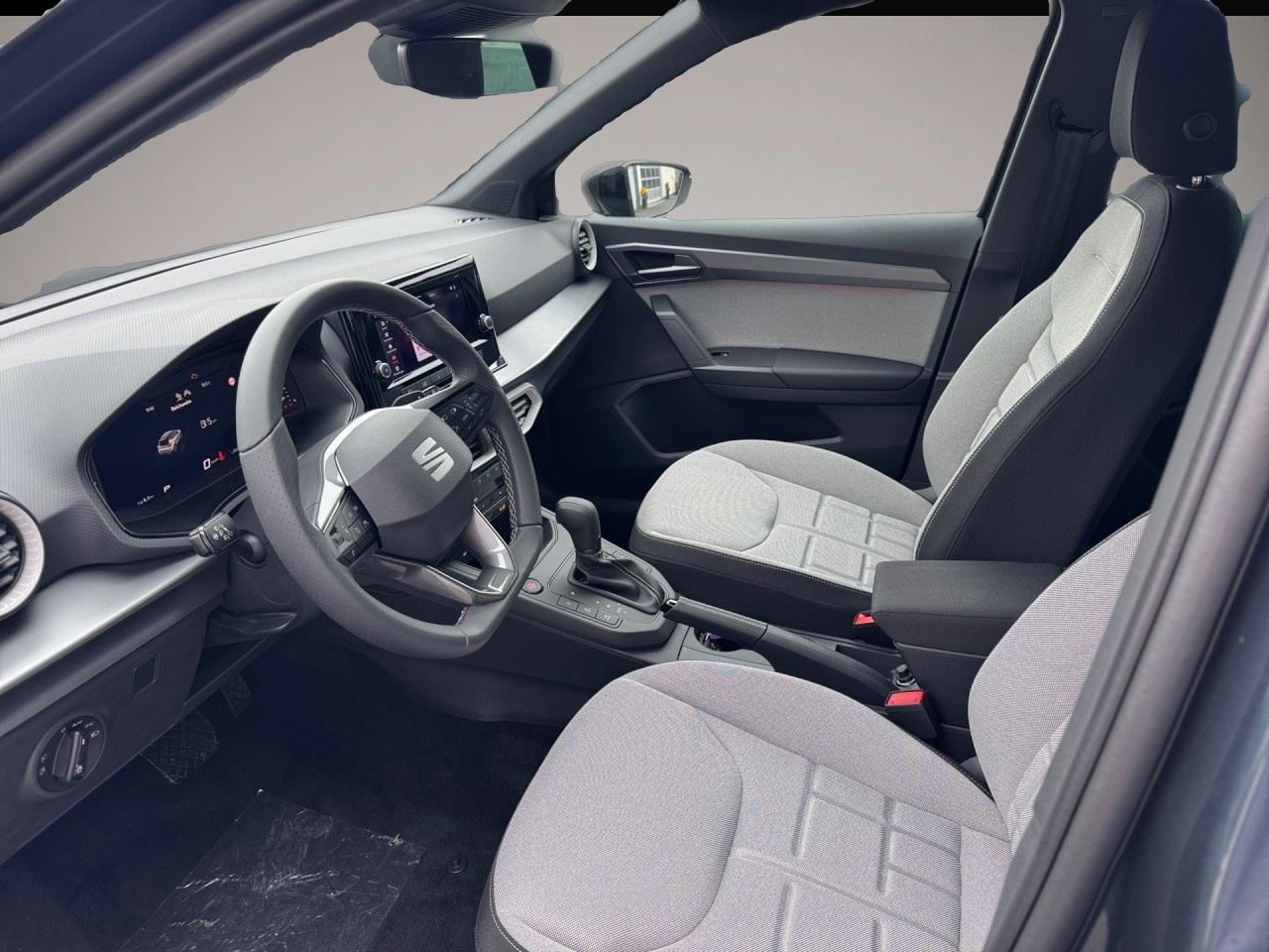 SEAT Arona, image 5 of 6