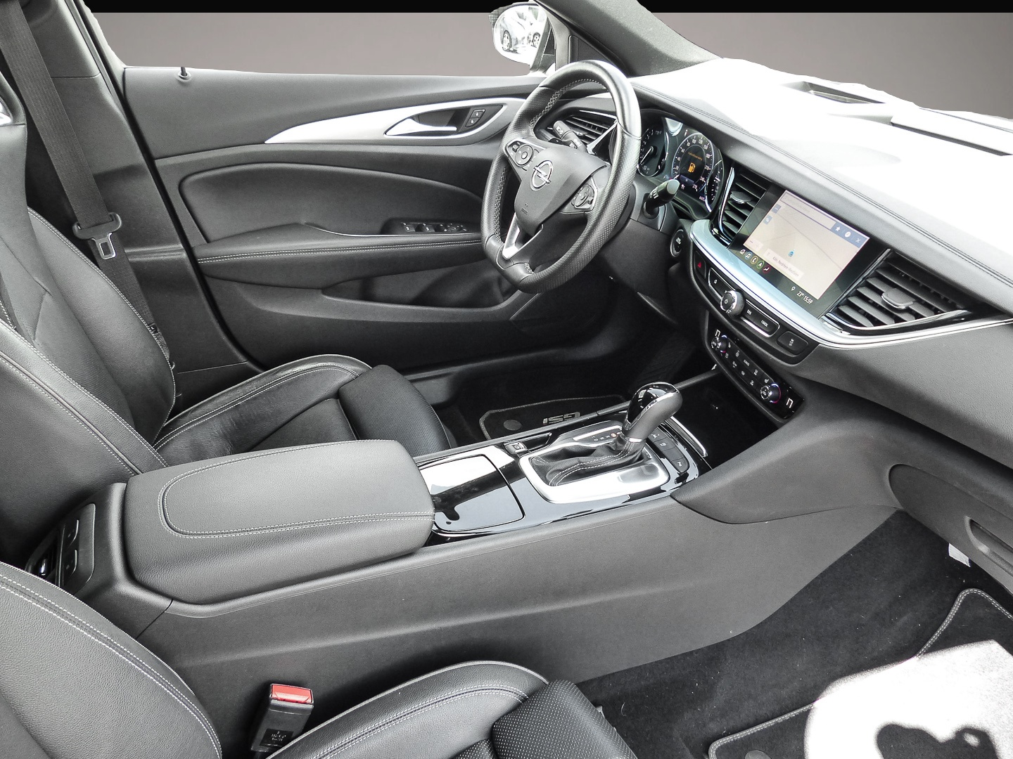 Opel Insignia (11/2020, Benzin)