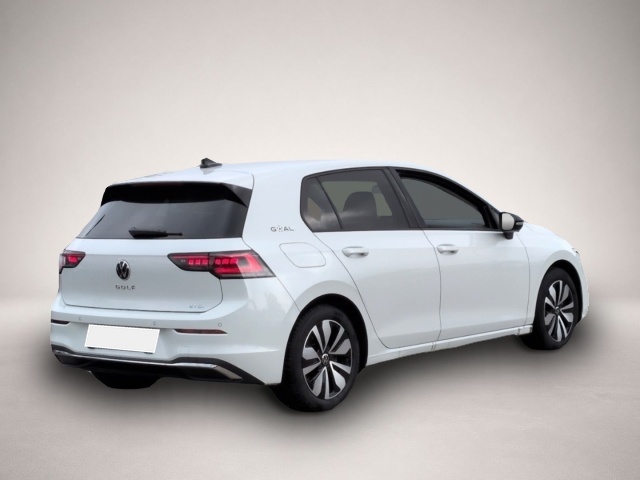 Volkswagen Golf (07/2025, Benzin)