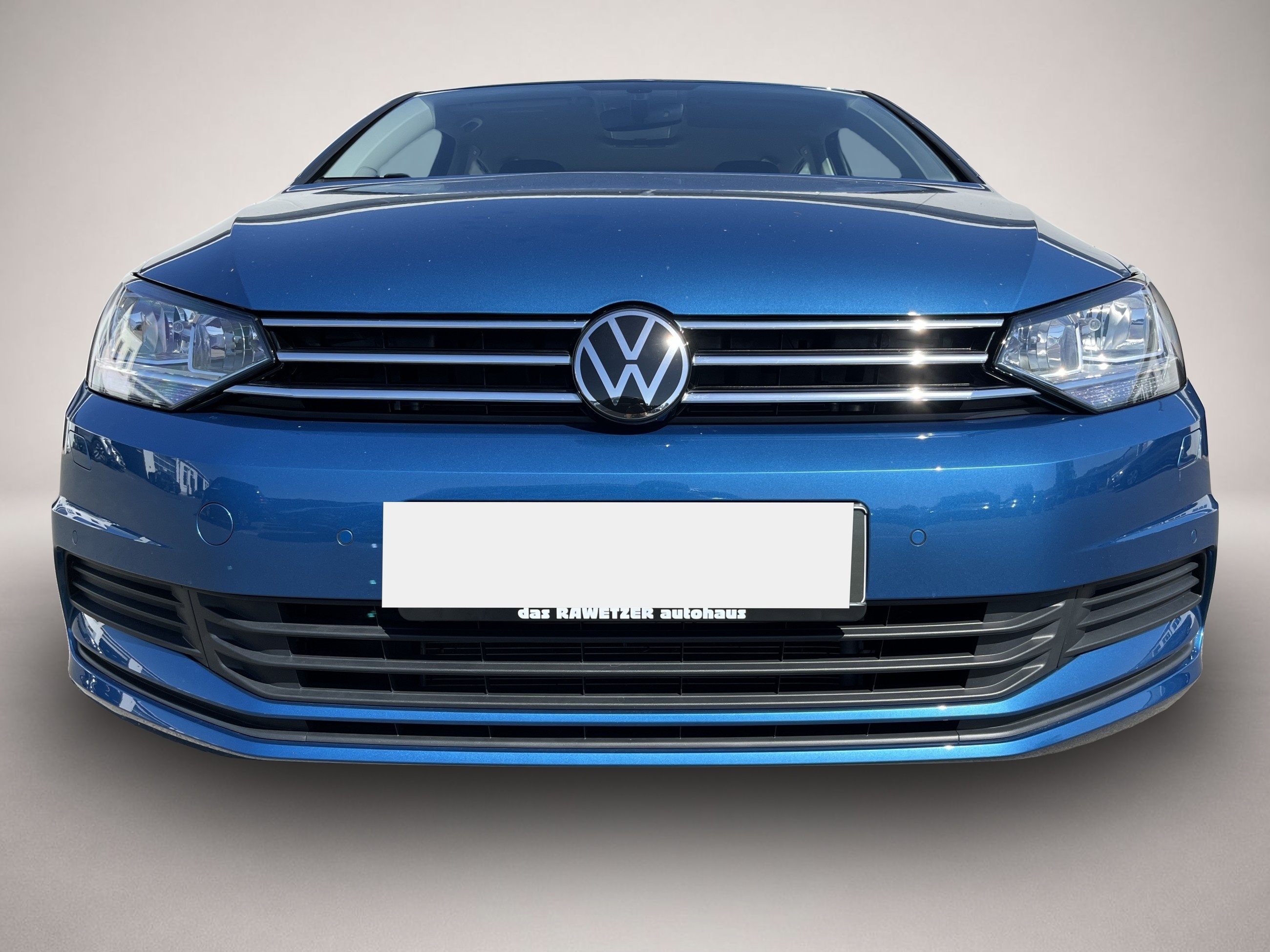 Volkswagen Touran (05/2022, Benzin)