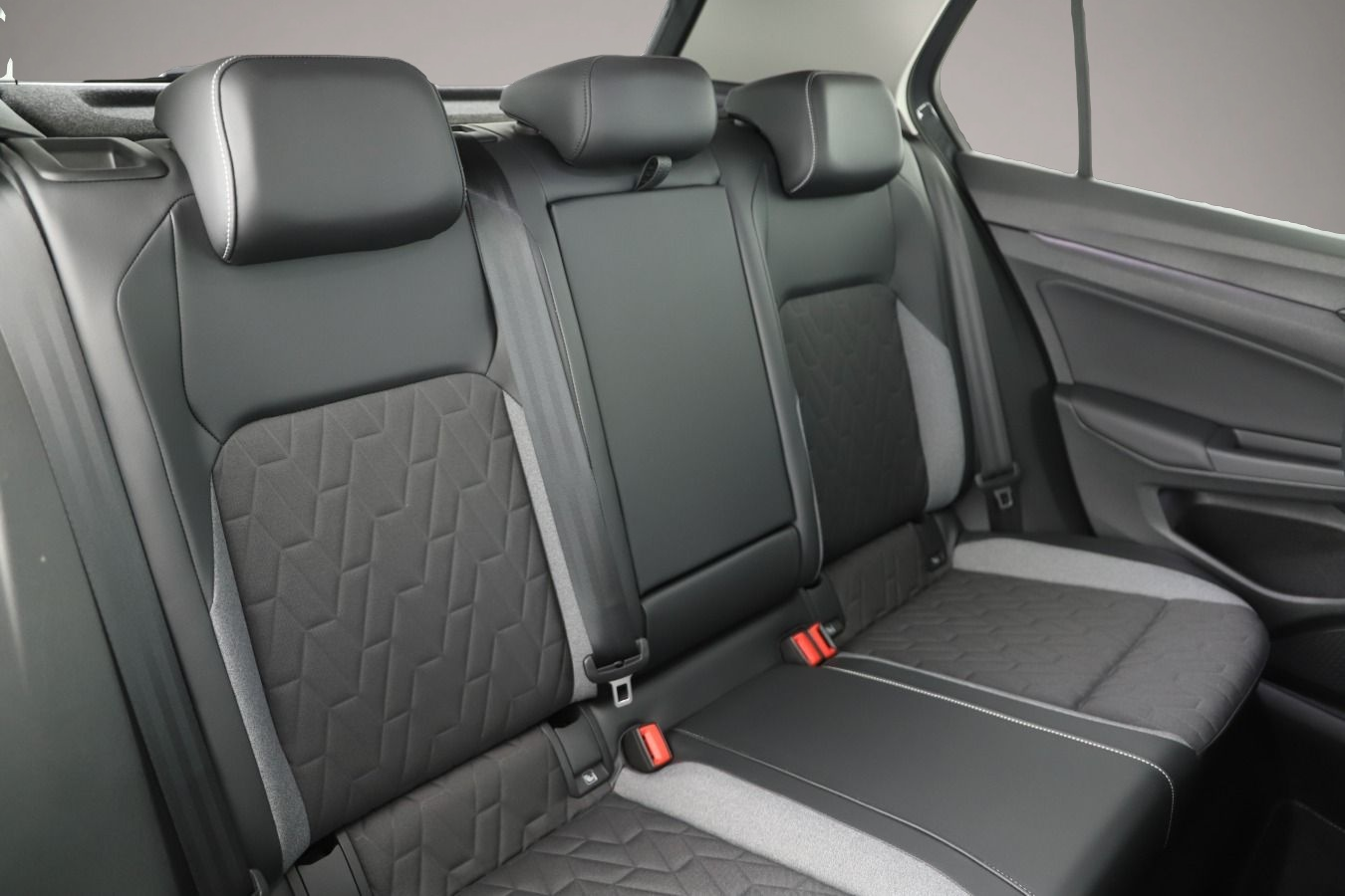 Volkswagen Golf (07/2025, Benzin)