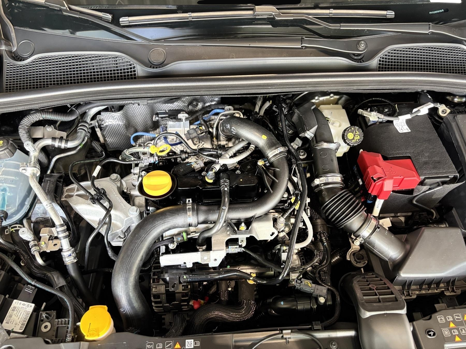 Renault Clio (09/2025, Benzin)
