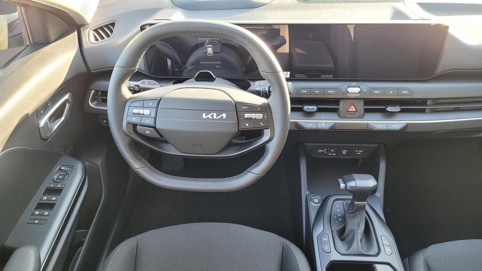 Kia K4, image 7 of 7