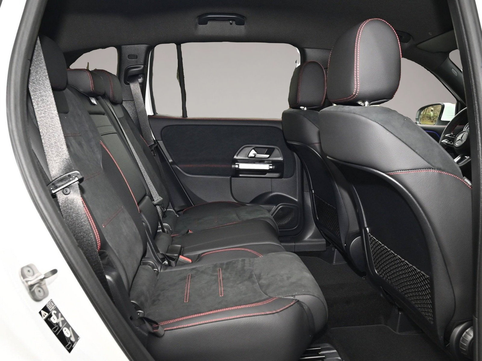 Mercedes-Benz GLB 220 (03/2026, Diesel)