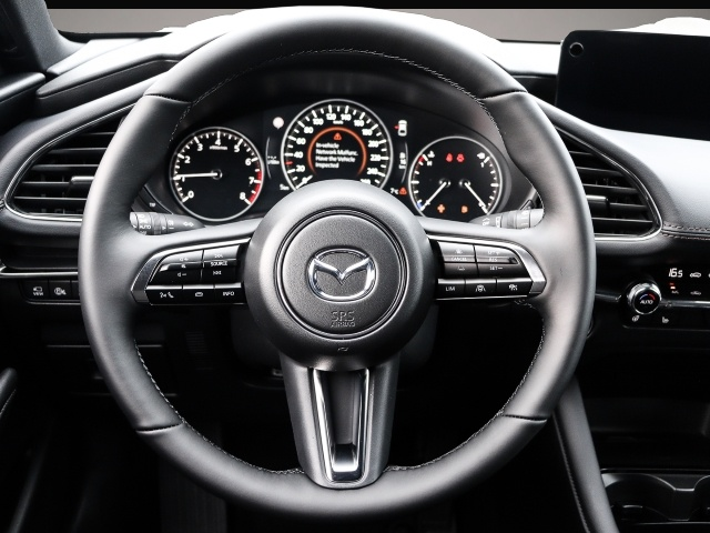 Mazda 3 (03/2026, Benzin)