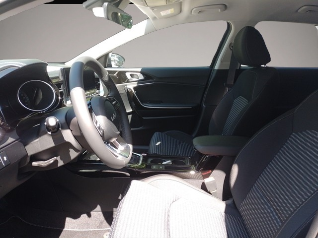KIA cee'd / Ceed (04/2025, Benzin)