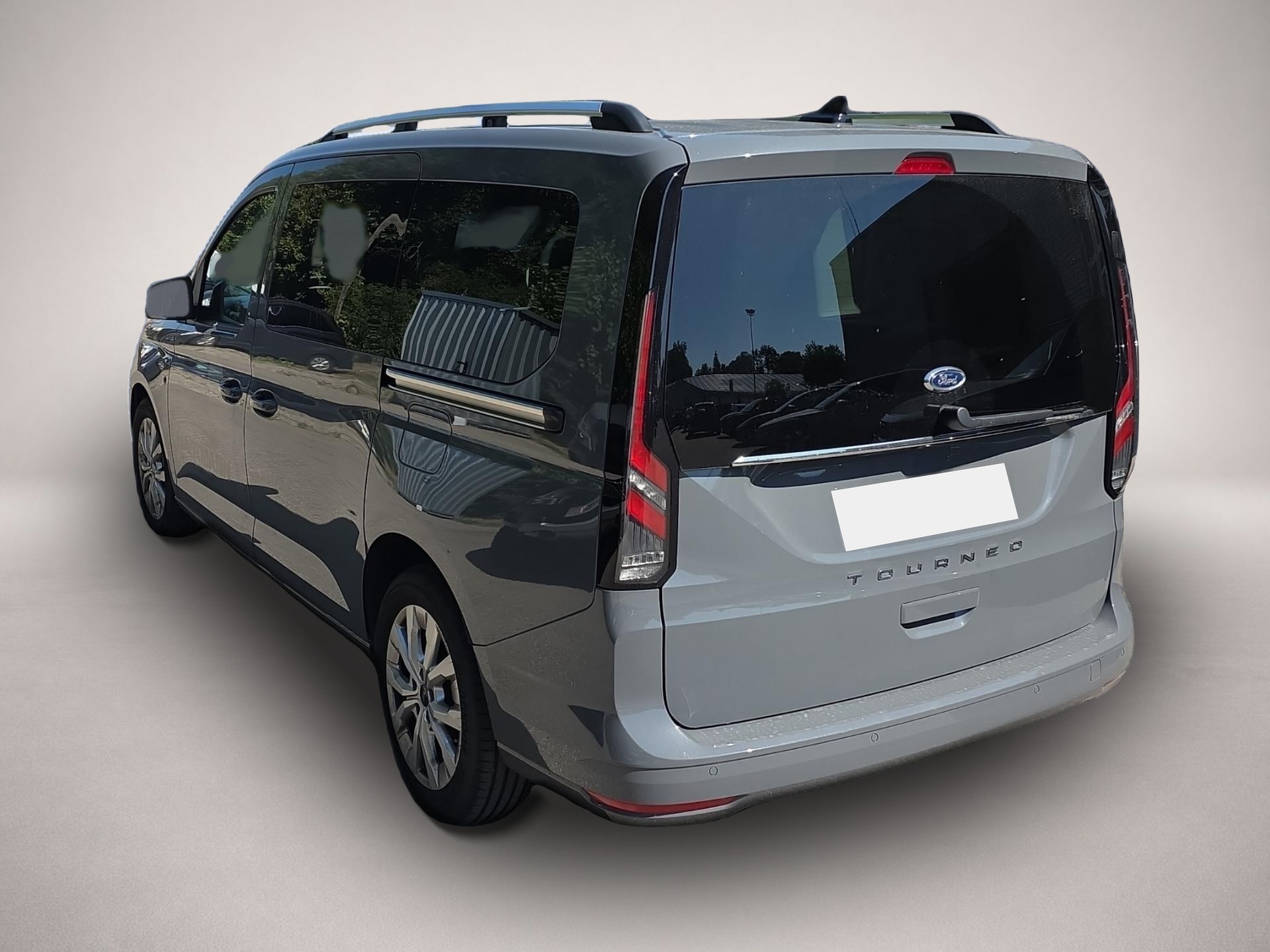 Ford Grand Tourneo (11/2025, Benzin)