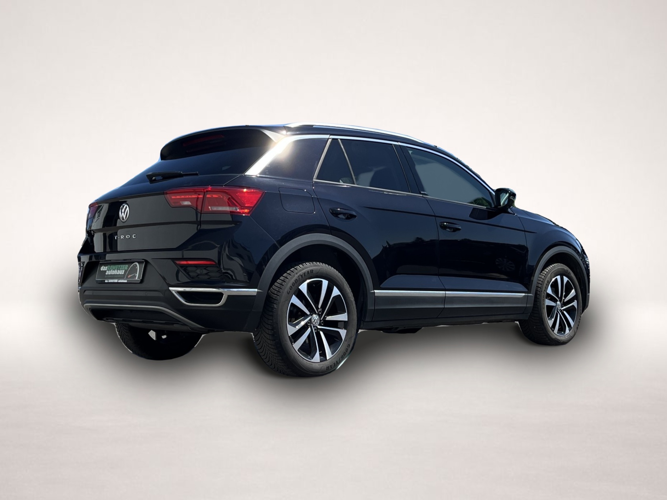 Volkswagen T-Roc (06/2021, Benzin)