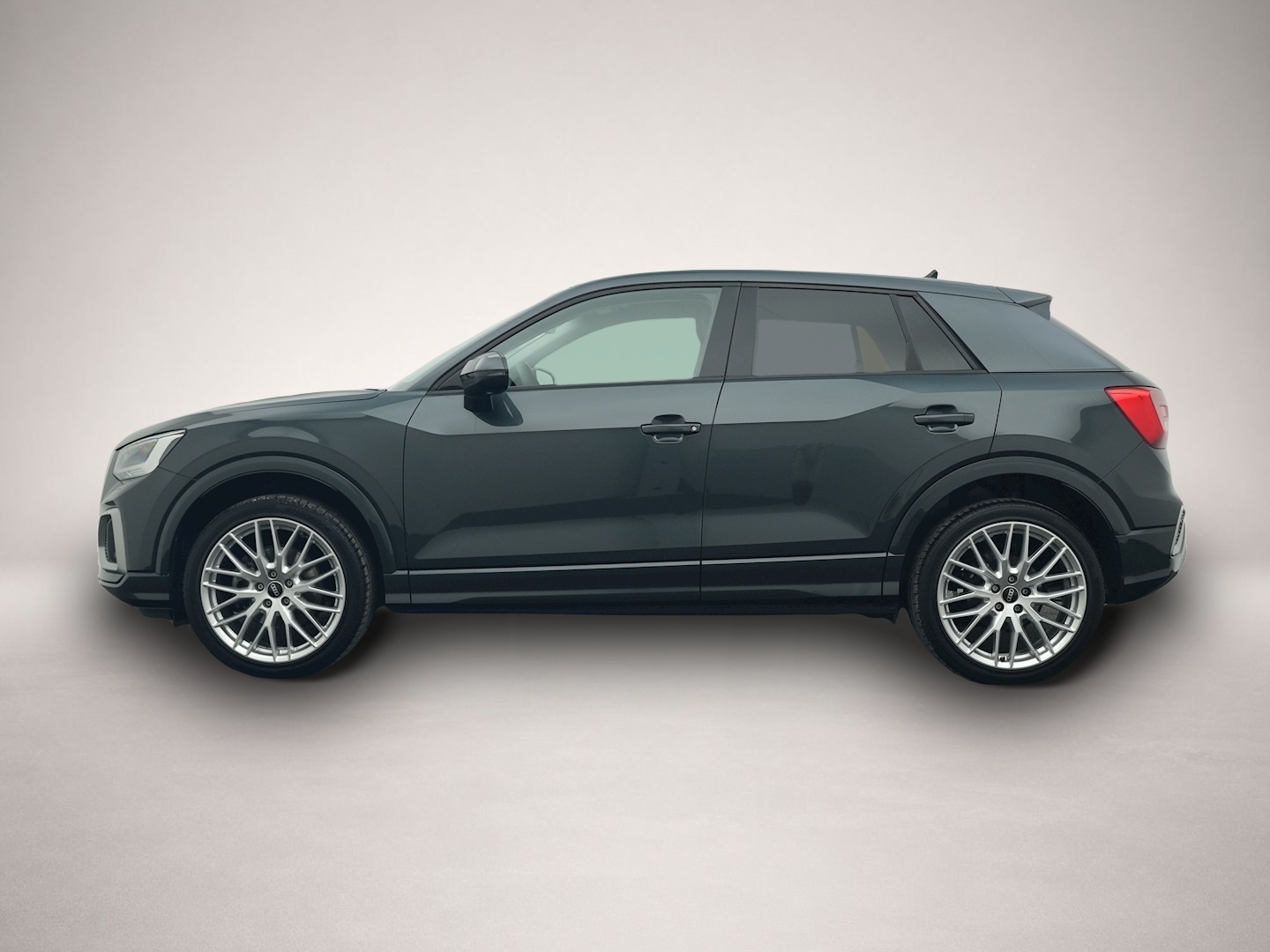 Audi Q2 (02/2023, Benzin)