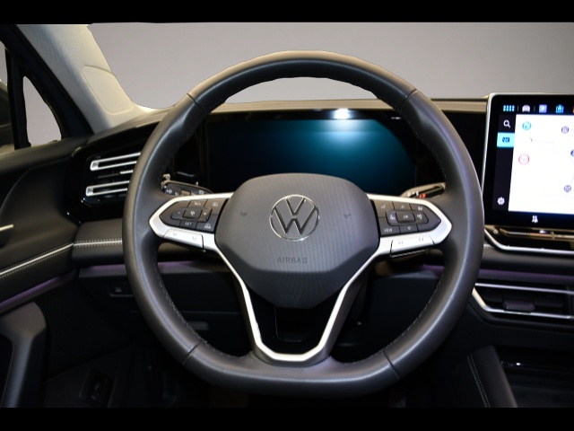Volkswagen Tiguan (03/2025, )