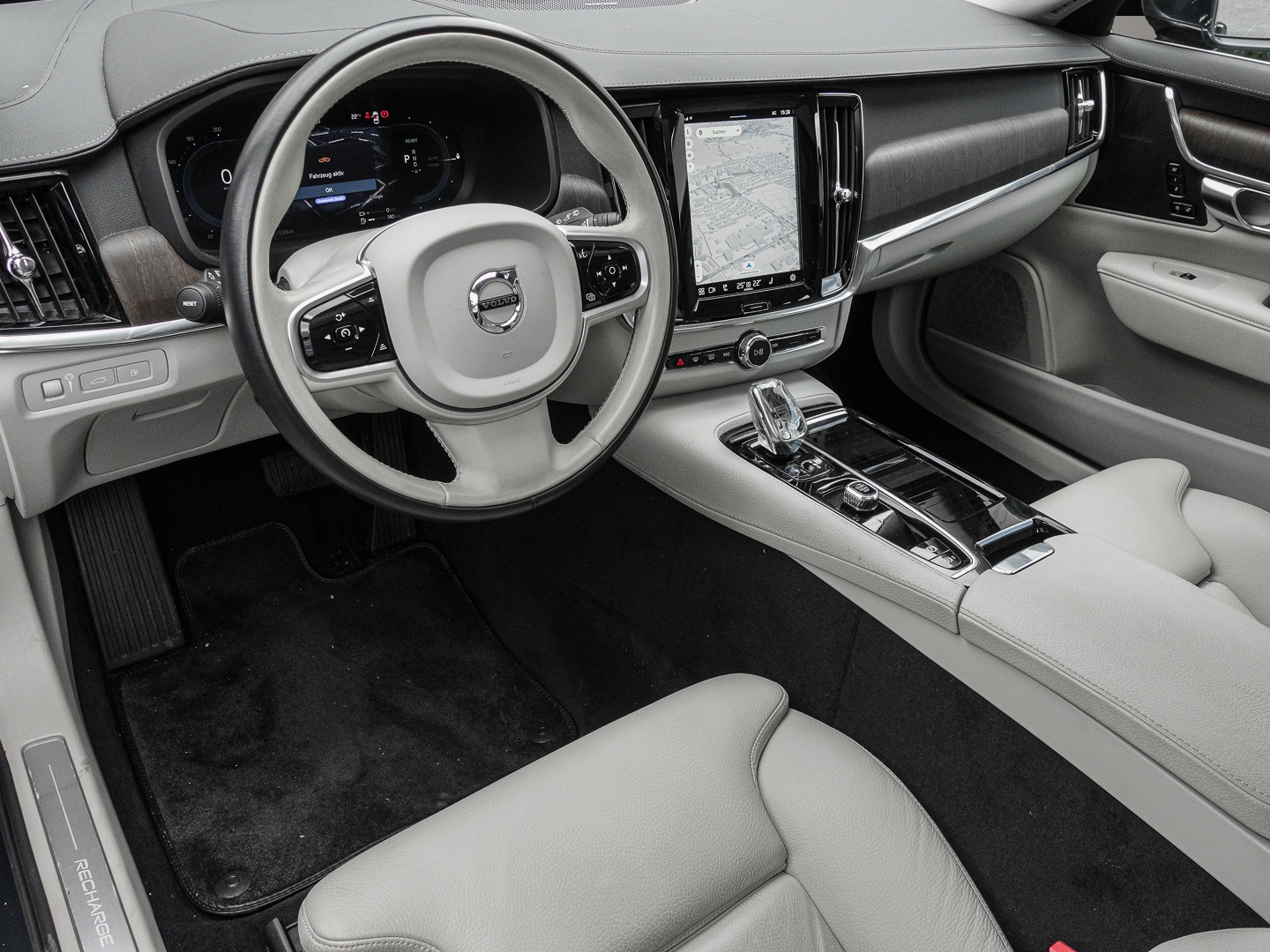 Volvo V90 (01/2022, Hybrid (Benzin/Elektro))