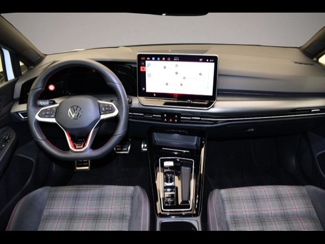 Volkswagen Golf (11/2025, Benzin)