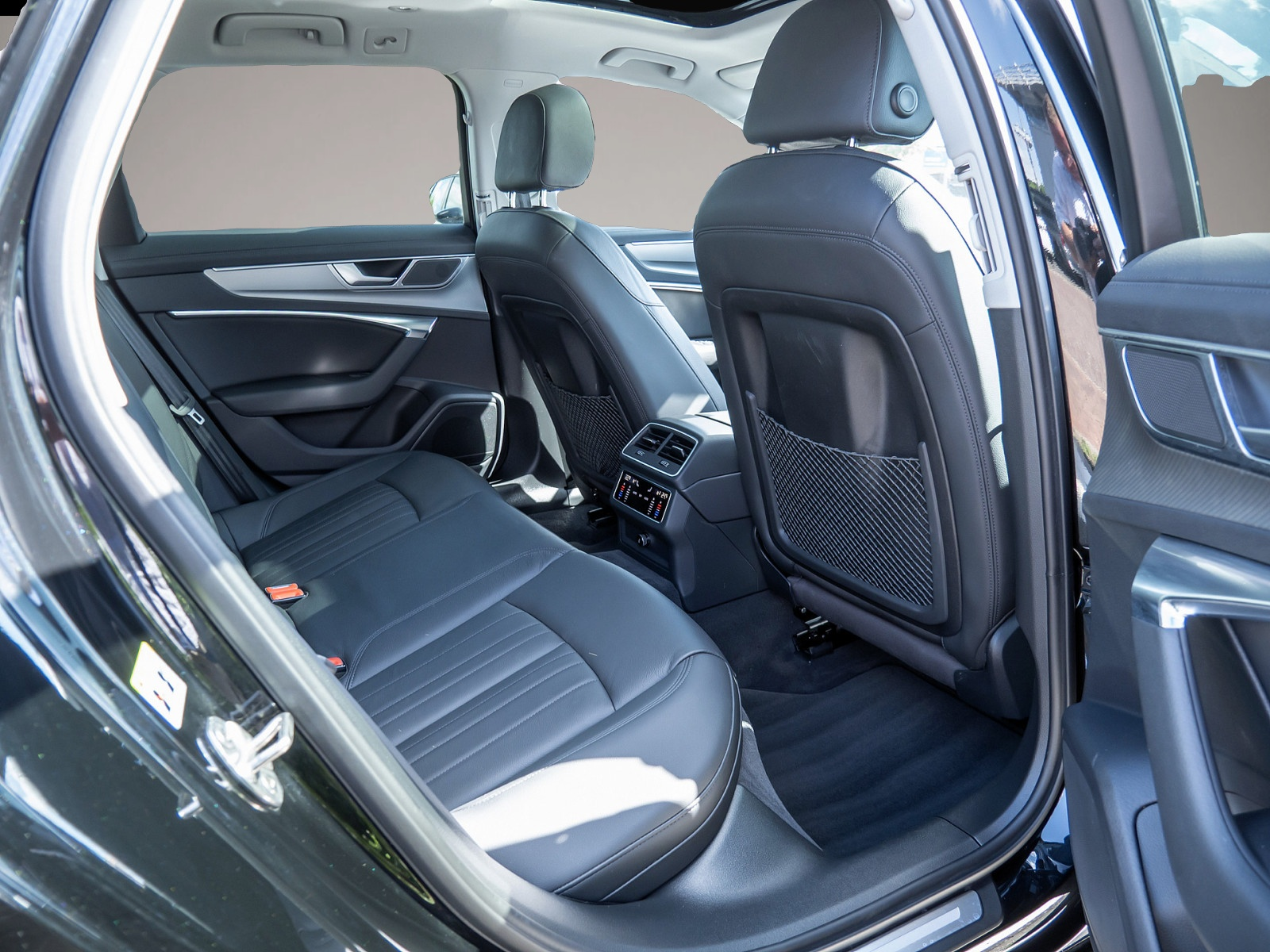 Audi A6 (09/2023, Diesel)