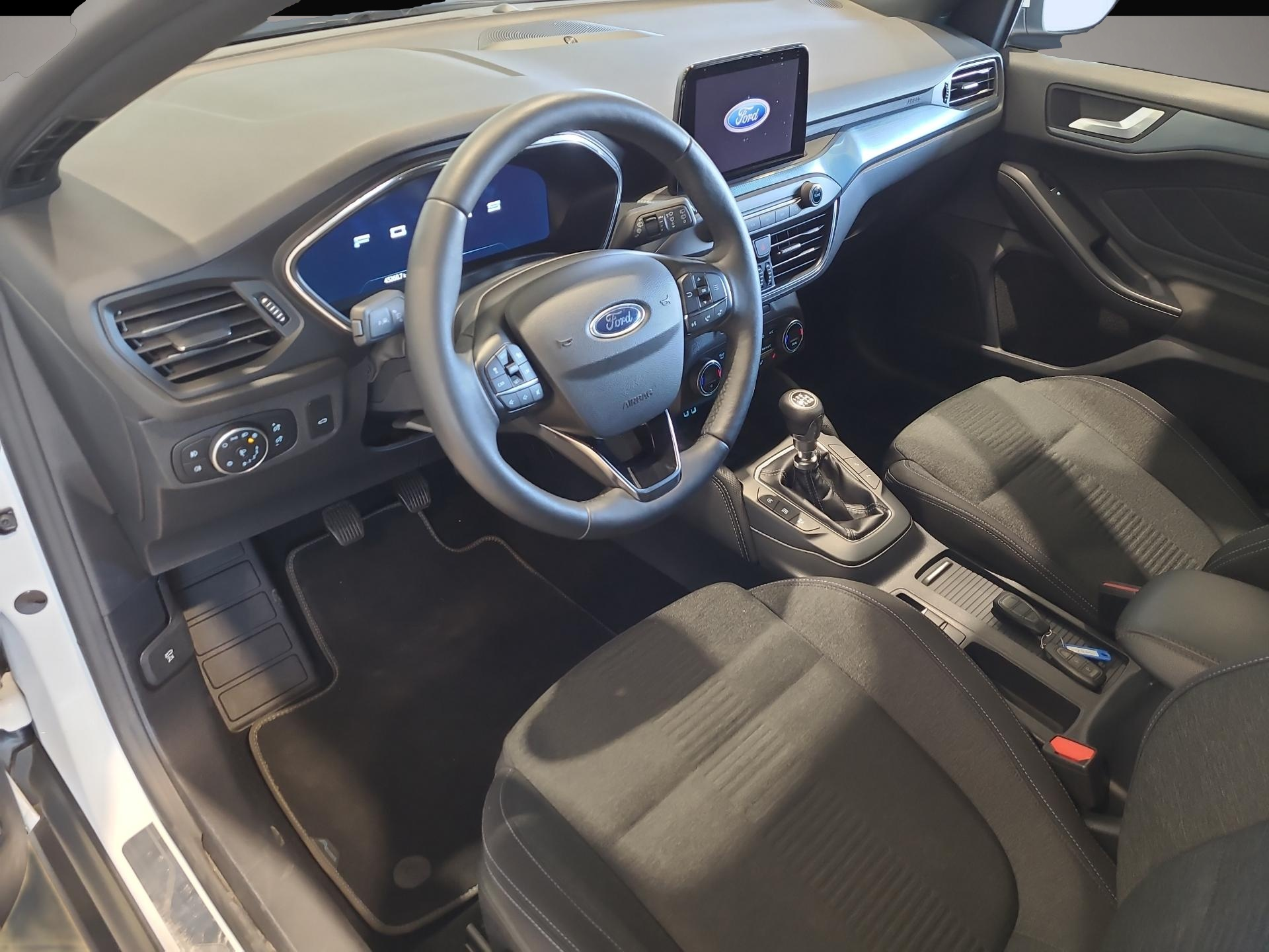 Ford Focus (03/2021, Benzin)