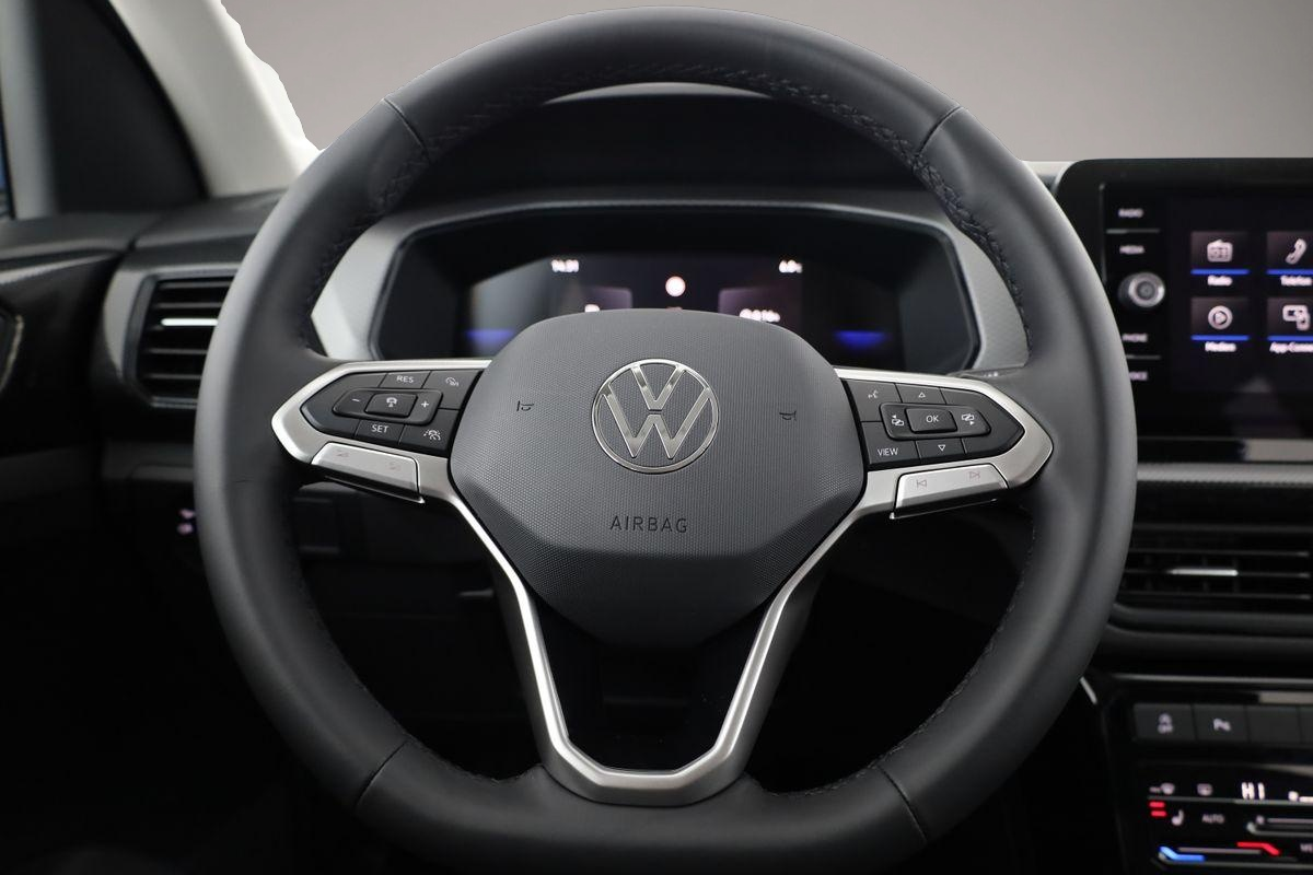 Volkswagen T-Cross (12/2025, Benzin)
