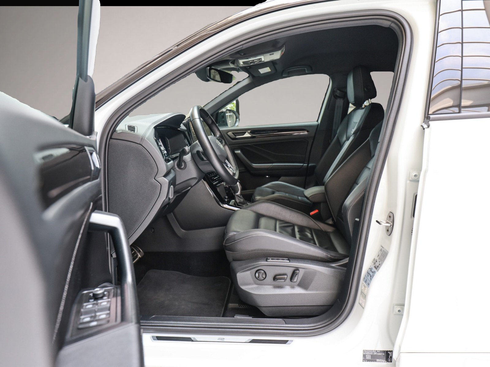Volkswagen T-Roc (01/2024, Diesel)