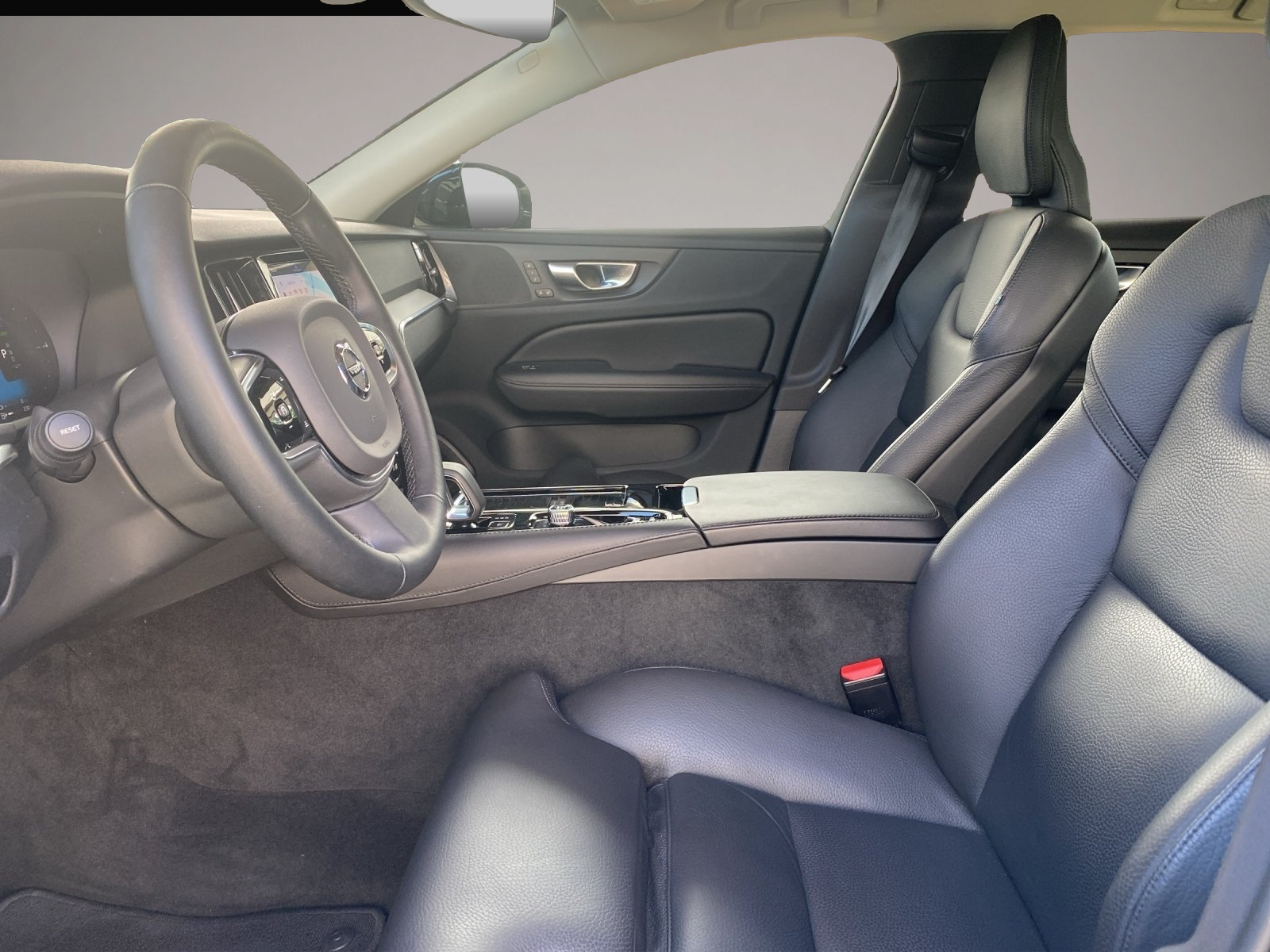 Volvo V60 (05/2023, )