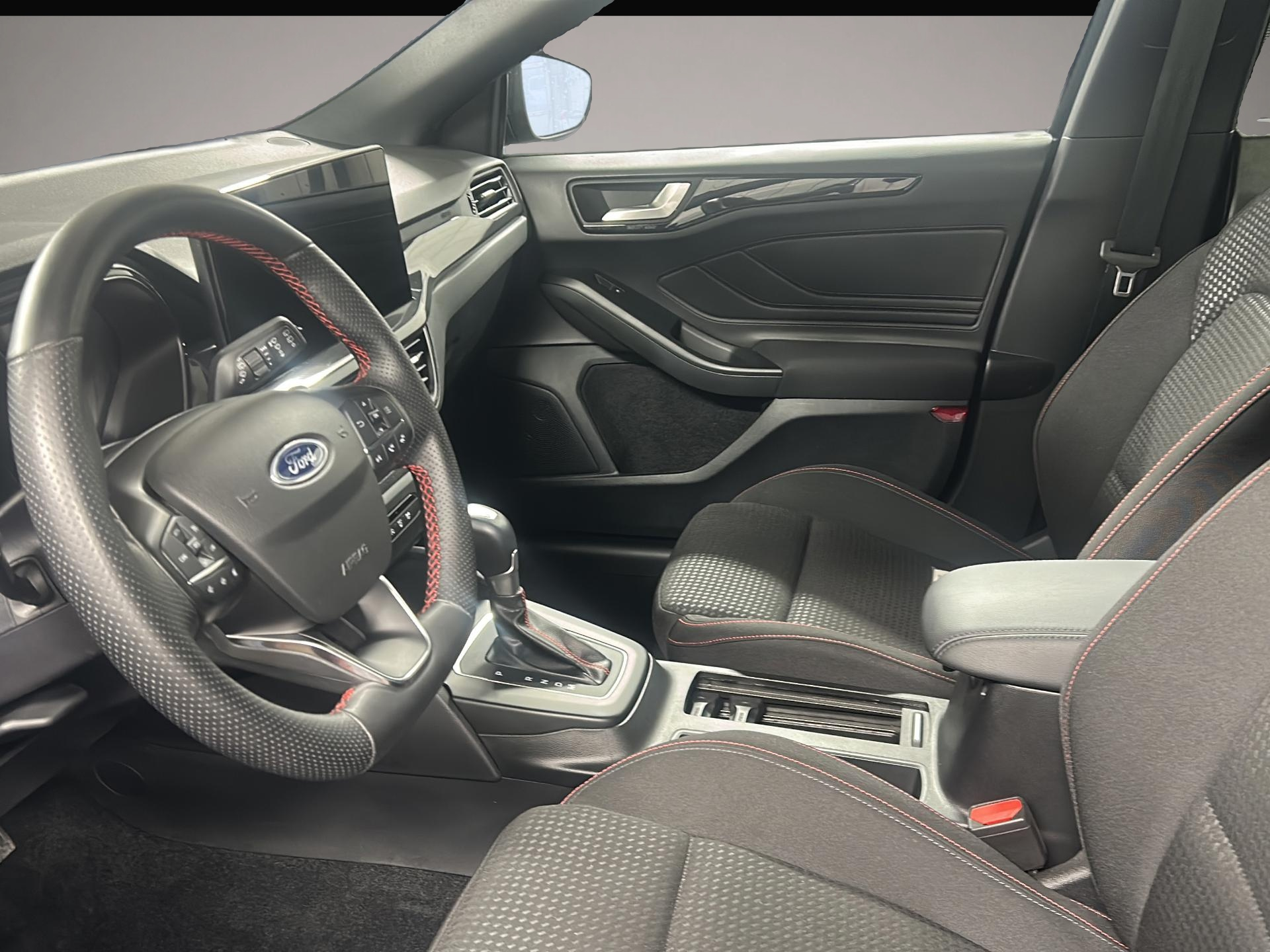 Ford Focus (03/2023, Benzin)