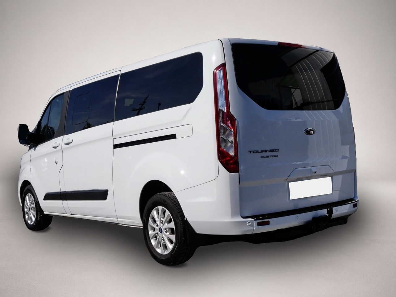 Ford Tourneo Custom (06/2022, Diesel)