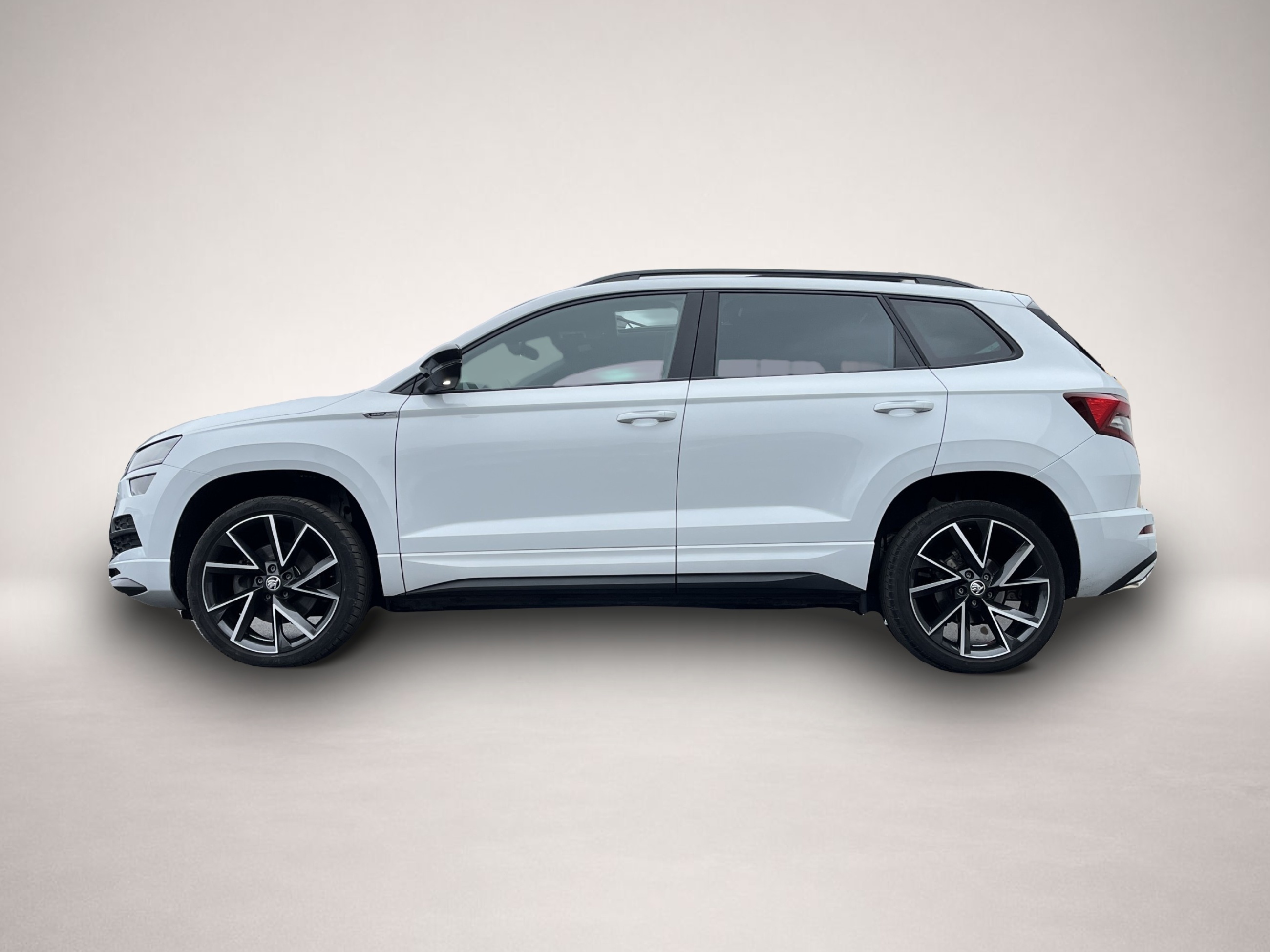 Skoda Karoq (07/2021, Benzin)
