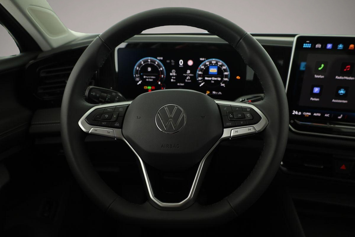 Volkswagen Tiguan (04/2026, Benzin)