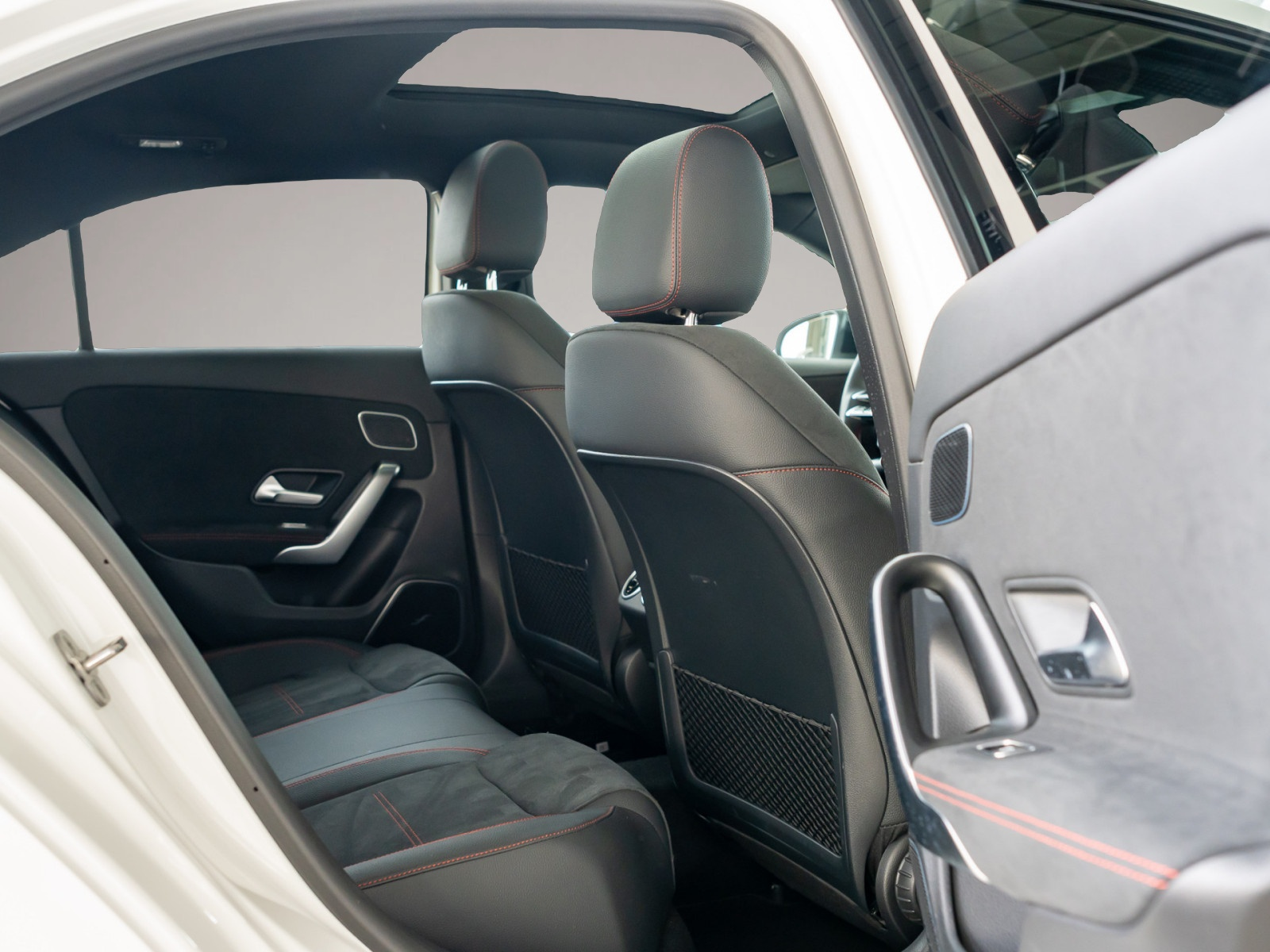 Mercedes-Benz A 250 (02/2025, Hybrid (Benzin/Elektro))