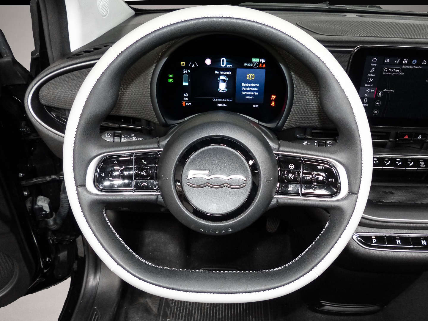 Fiat 500e (05/2023, ELECTRIC)