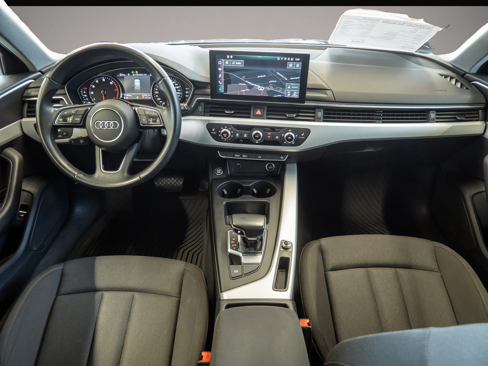 Audi A4 (02/2022, Benzin)