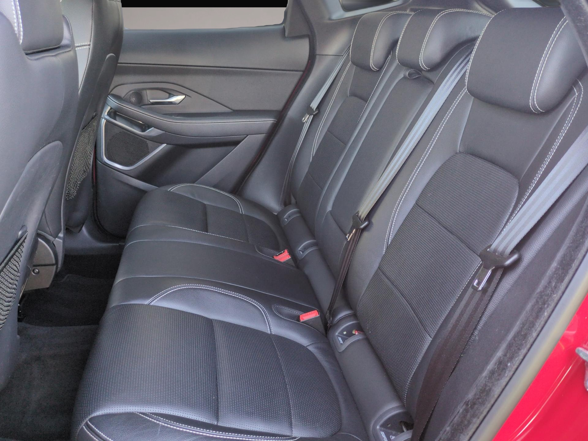 Jaguar E-Pace (11/2019, Benzin)