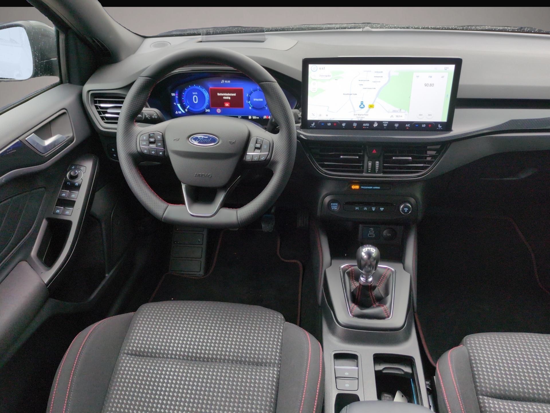 Ford Focus (02/2024, Benzin)