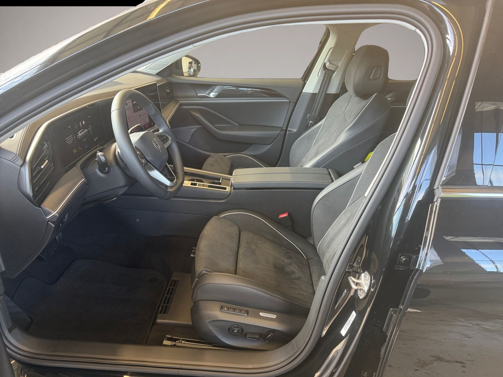 Volkswagen Passat Variant (08/2025, )