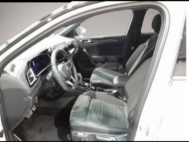Volkswagen T-Roc (10/2025, )