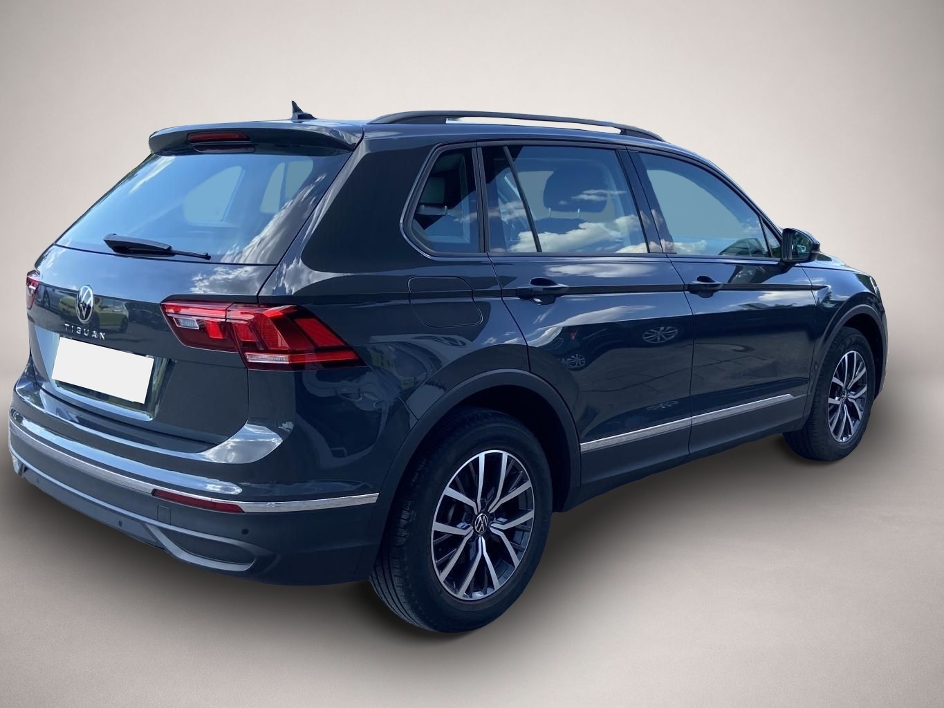 Volkswagen Tiguan (10/2022, )