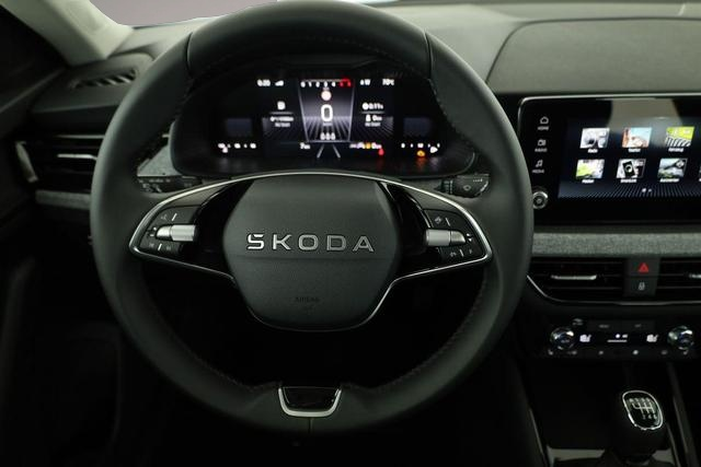 Skoda Kamiq (05/2026, Benzin)