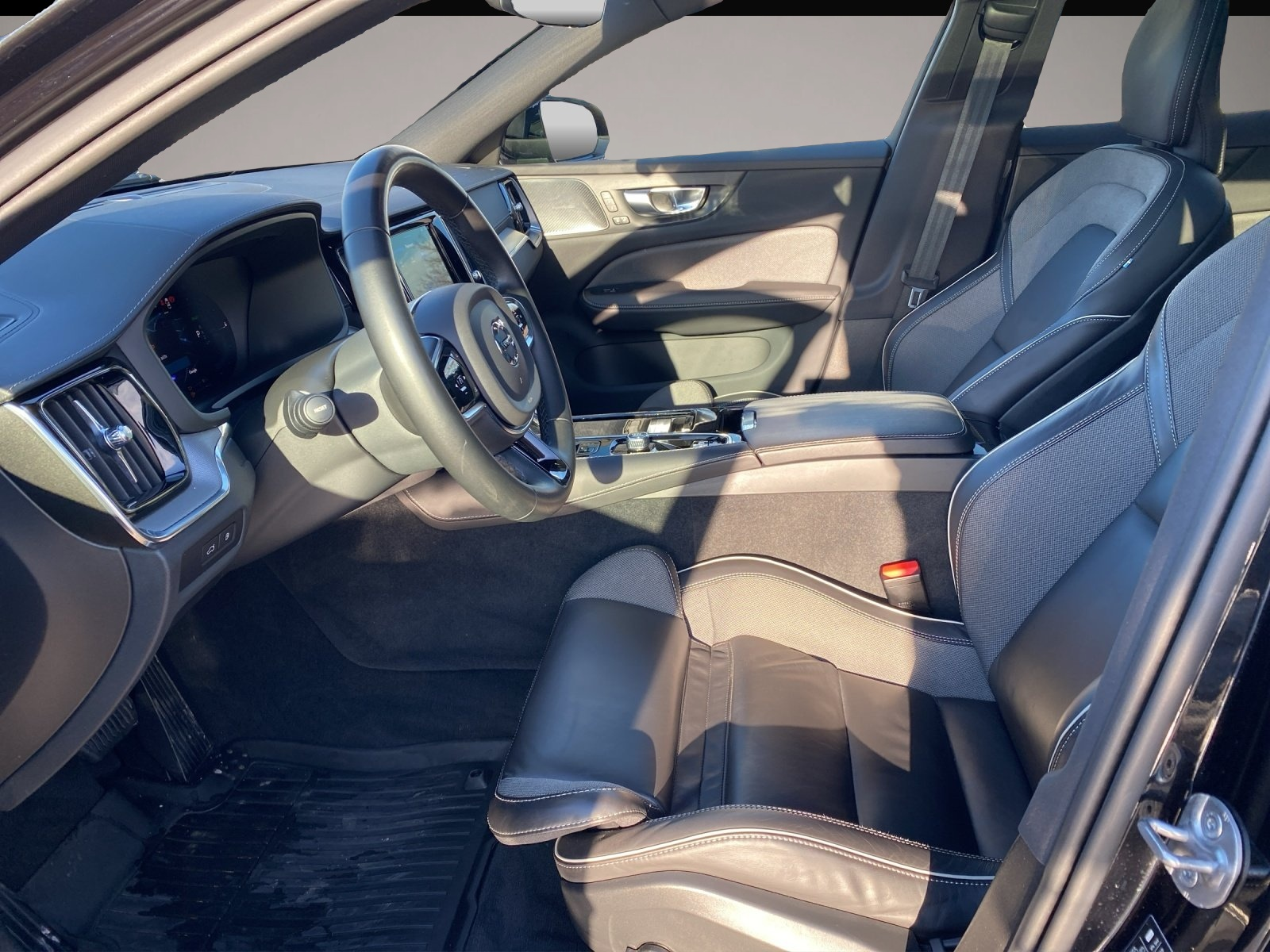 Volvo V60 (11/2022, )