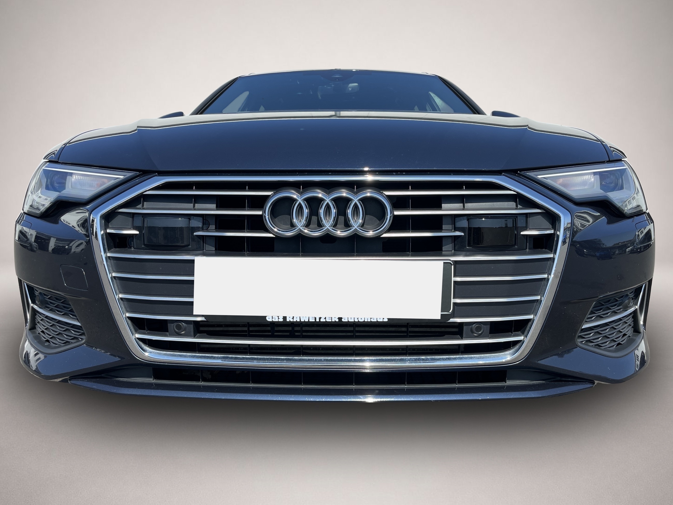Audi A6 (09/2022, Benzin)