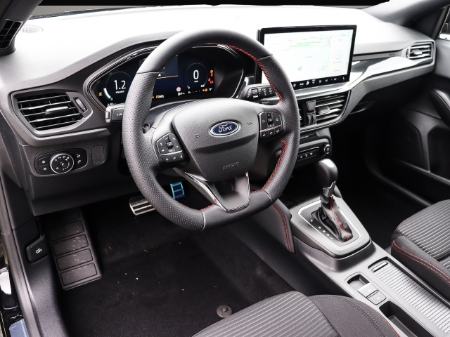 Ford Focus (03/2026, Benzin)