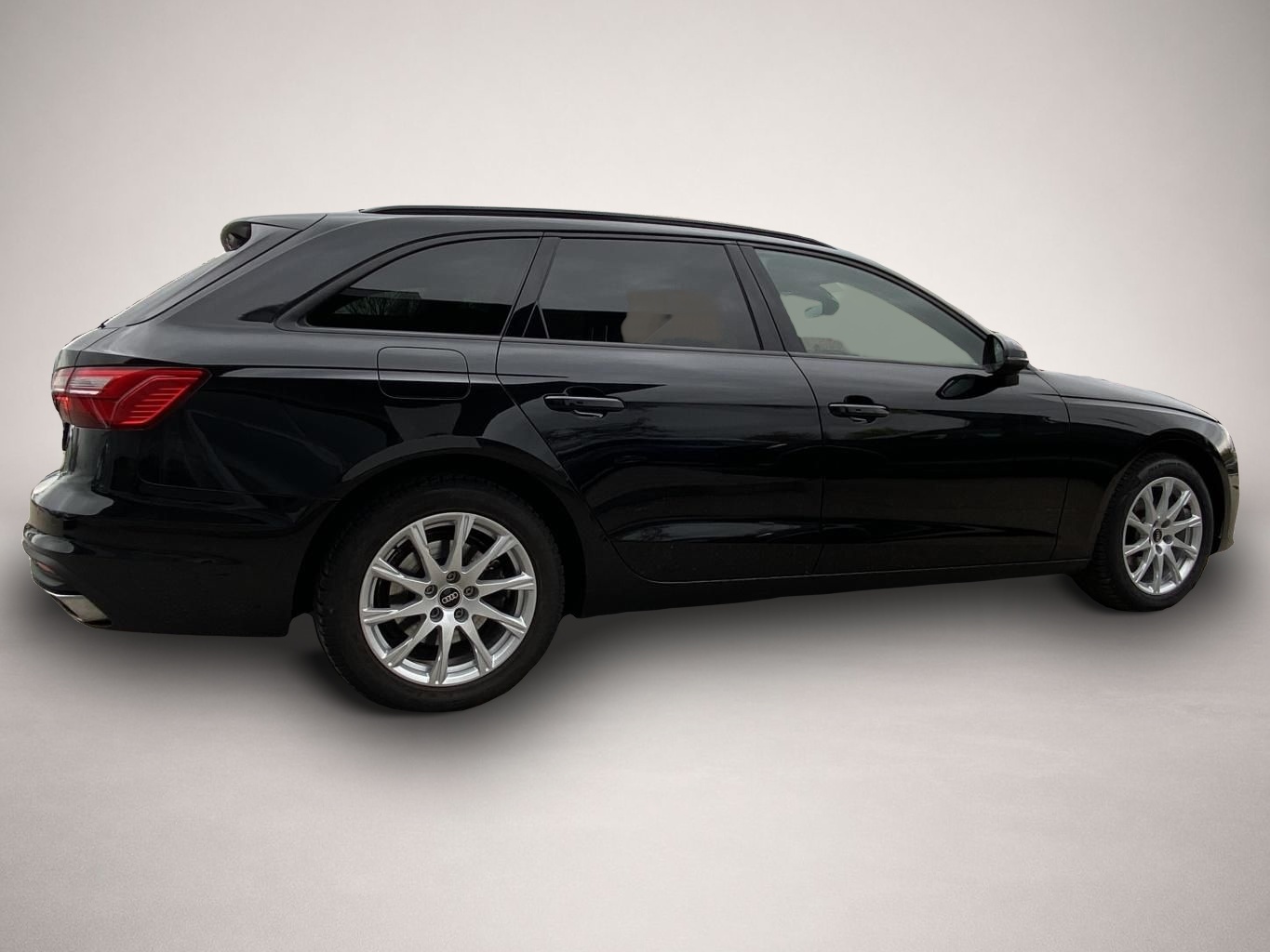 Audi A4 (06/2022, )