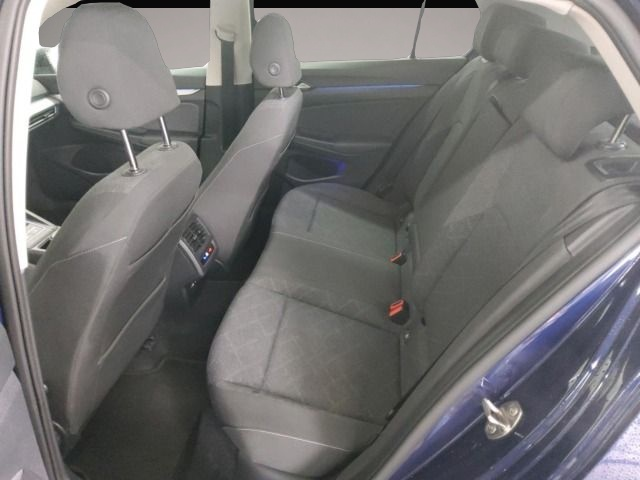 Volkswagen Golf (12/2022, Benzin)