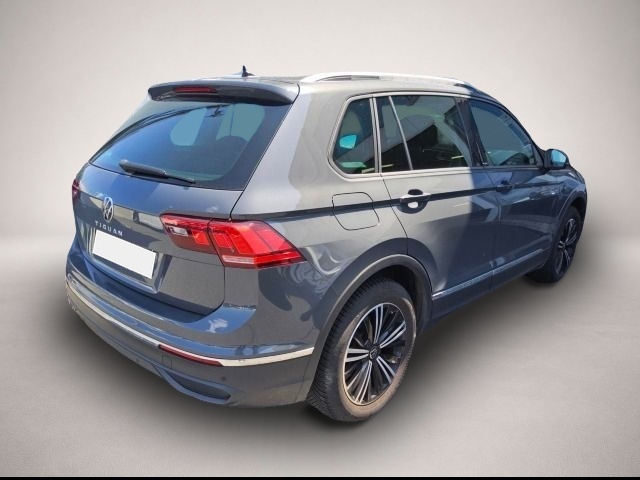 Volkswagen Tiguan (07/2022, )