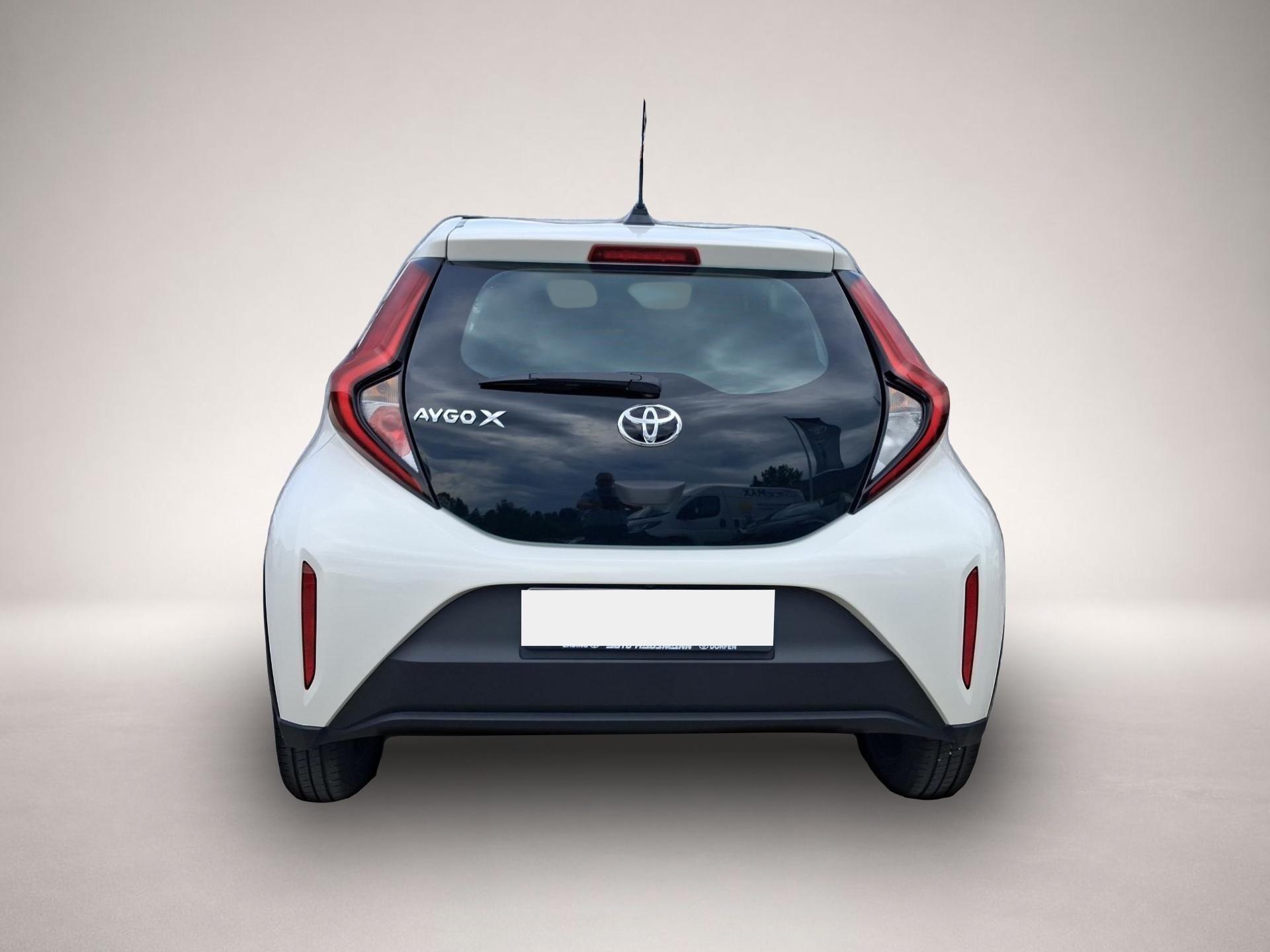 Toyota Aygo (X) (10/2025, Benzin)