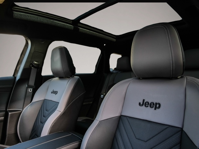 Jeep Compass (01/2026, ELECTRIC)