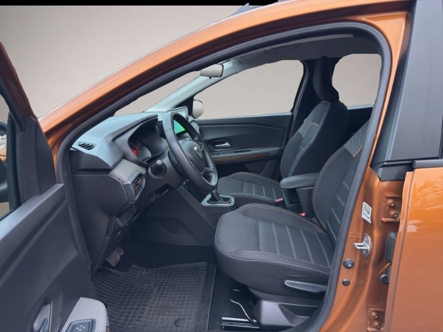 Dacia Sandero (11/2022, Benzin)