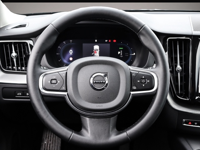 Volvo XC60 (03/2025, Hybrid (Benzin/Elektro))