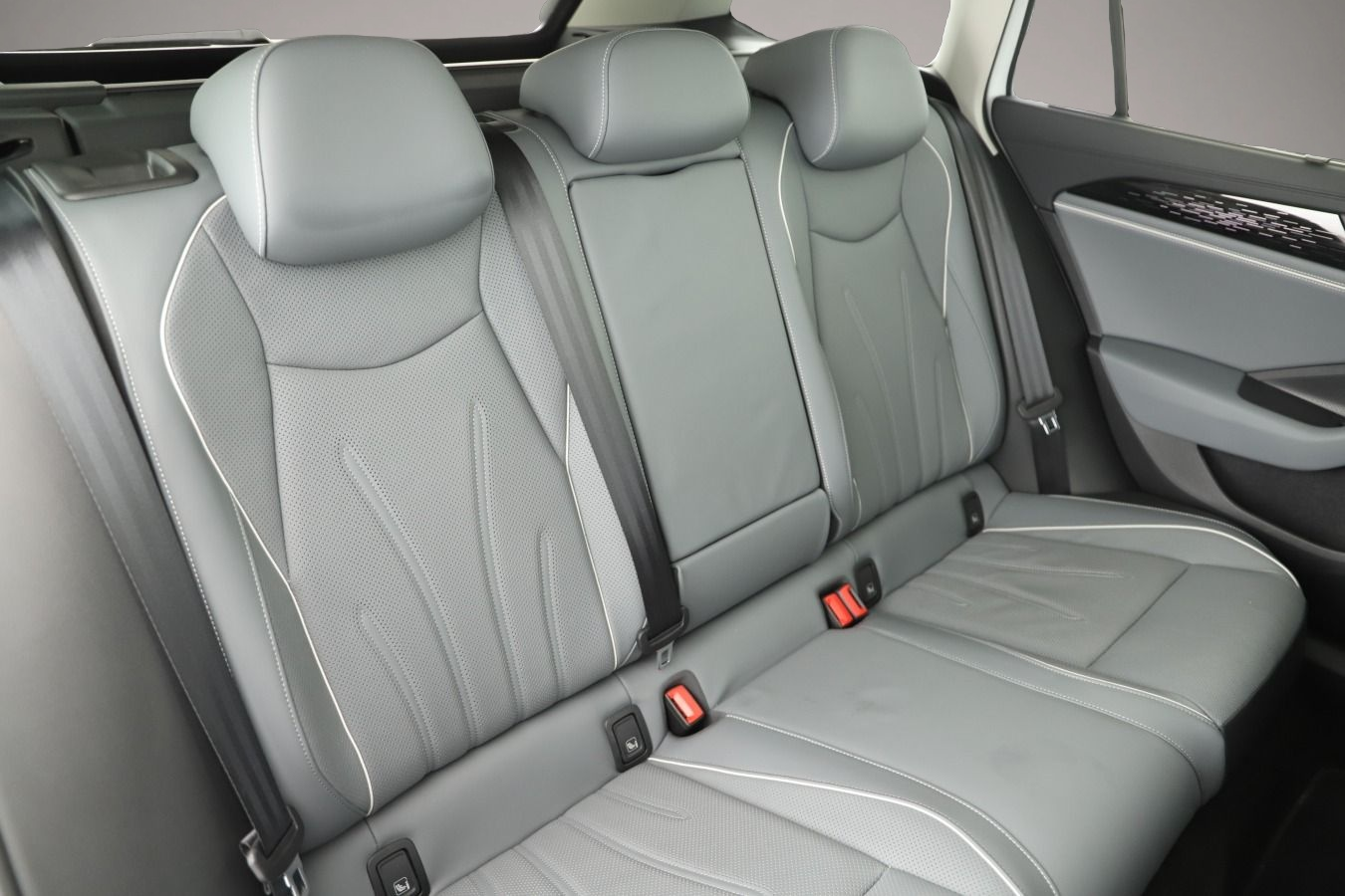 Volkswagen Passat Variant (06/2025, Hybrid (Benzin/Elektro))