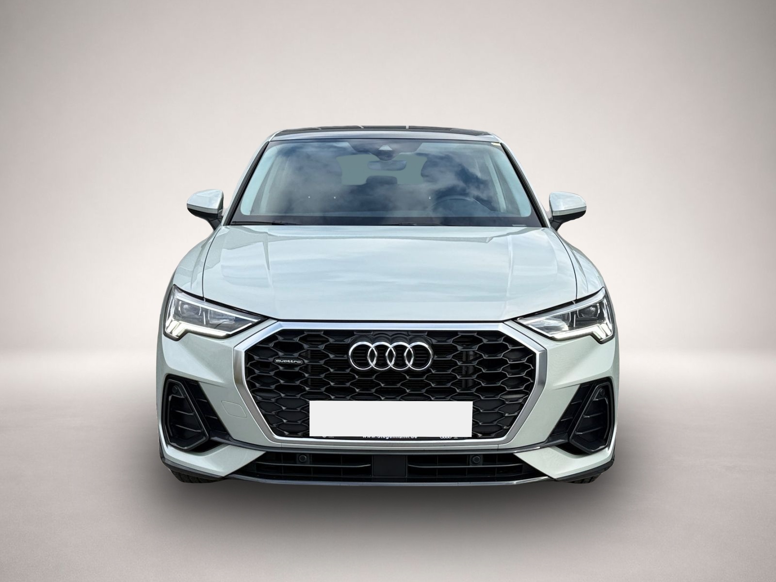 Audi Q3 (09/2023, Benzin)