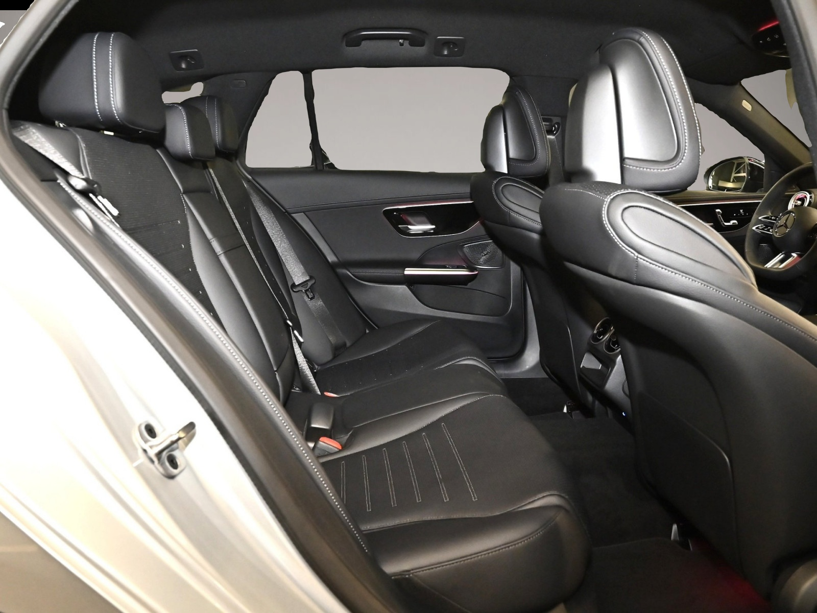 Mercedes-Benz C 220 (02/2026, Diesel)