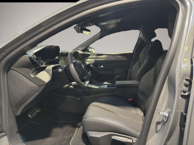 Peugeot 308 (01/2025, Benzin)